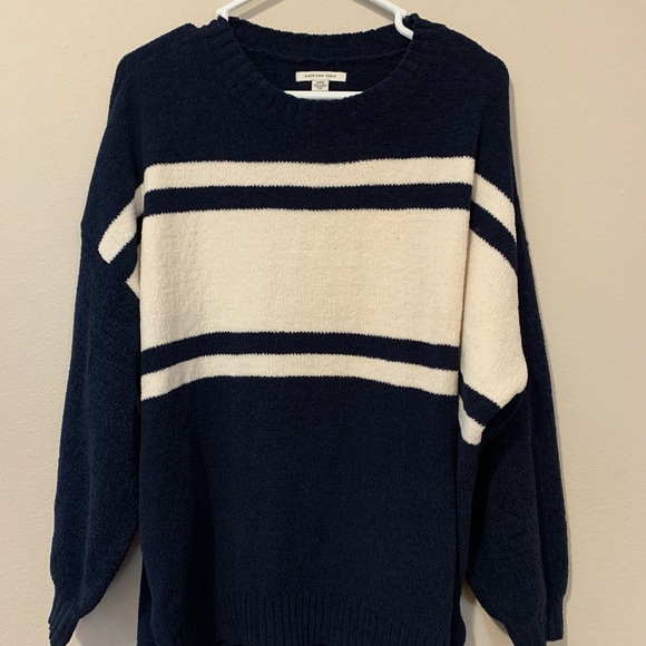 American Eagle Crew Neck Sweater - Picture 1 of 5